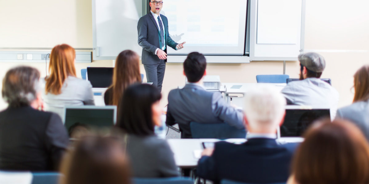 Seminare_518686060__01_00_OG